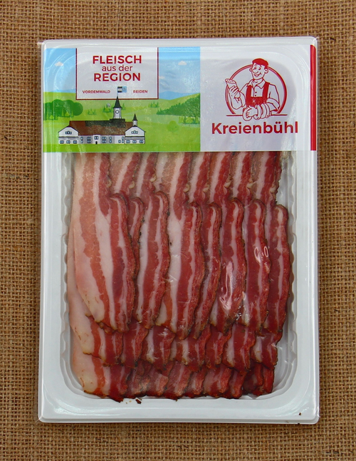 Bauernspeck geschnitten